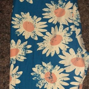Lularoe leggings never worn!